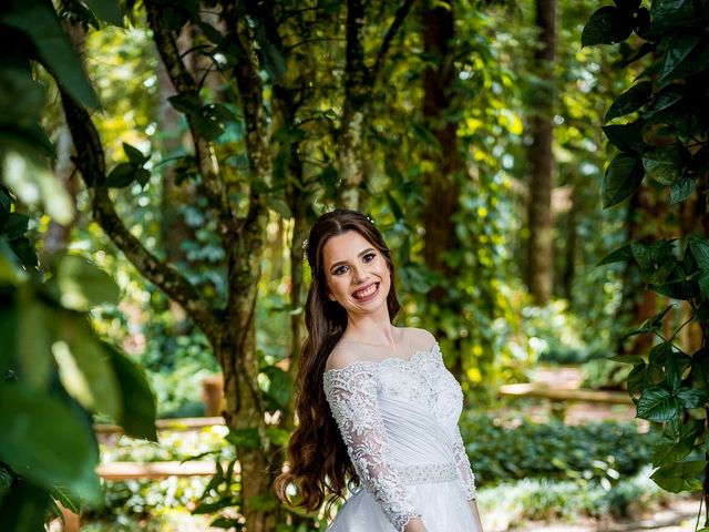 O casamento de Cristian e Isabelle em Curitiba, Paraná 135