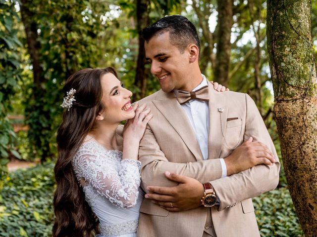 O casamento de Cristian e Isabelle em Curitiba, Paraná 137