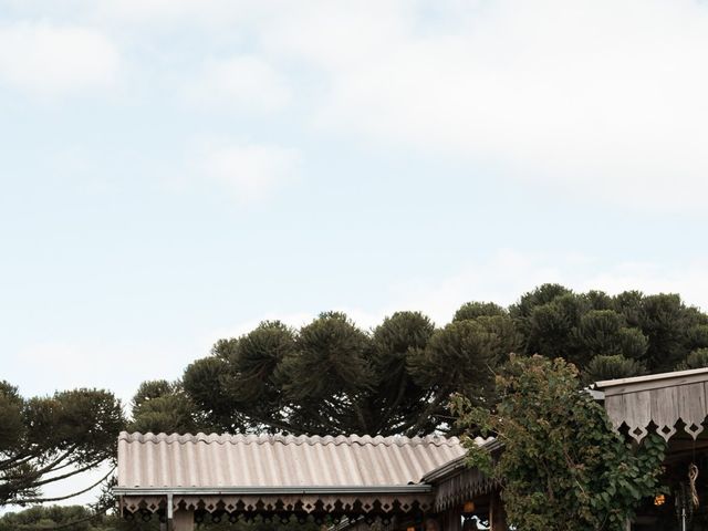 O casamento de Joao e Taiany em Gramado, Rio Grande do Sul 139