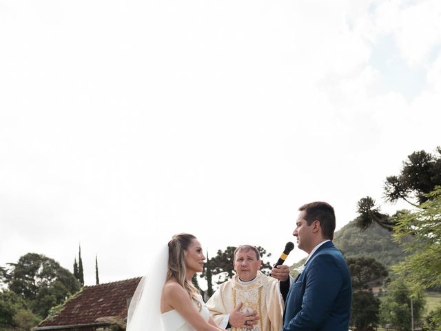 O casamento de Joao e Taiany em Gramado, Rio Grande do Sul 194