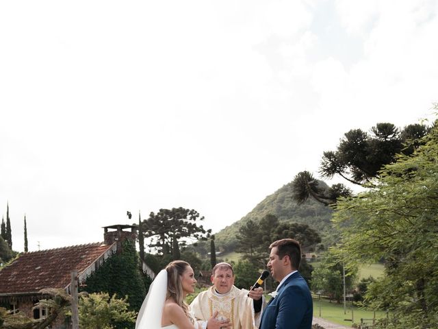 O casamento de Joao e Taiany em Gramado, Rio Grande do Sul 196
