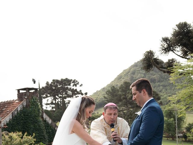 O casamento de Joao e Taiany em Gramado, Rio Grande do Sul 197