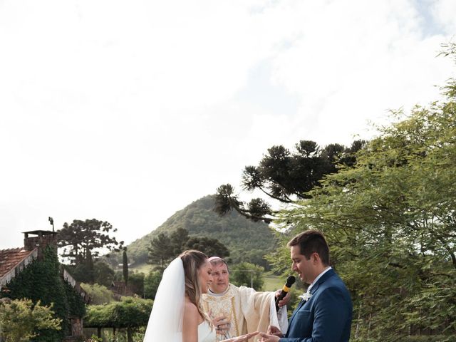 O casamento de Joao e Taiany em Gramado, Rio Grande do Sul 209