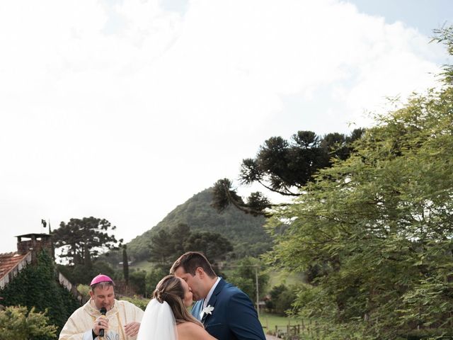 O casamento de Joao e Taiany em Gramado, Rio Grande do Sul 225