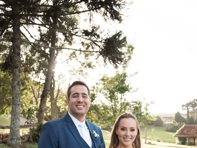 O casamento de Joao e Taiany em Gramado, Rio Grande do Sul 271