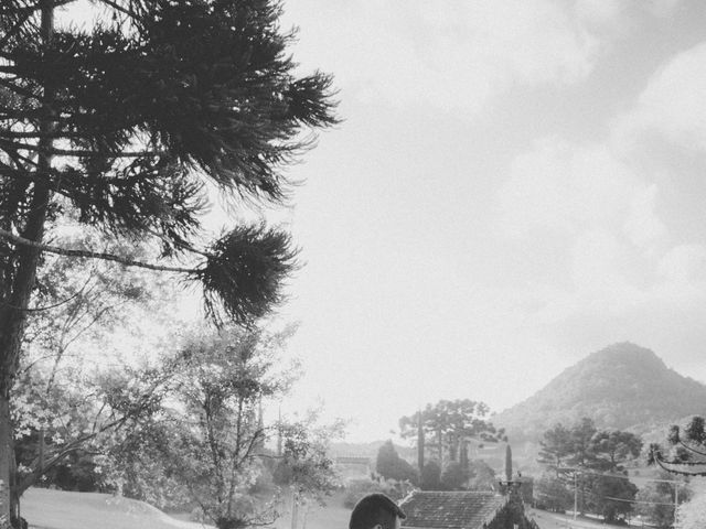 O casamento de Joao e Taiany em Gramado, Rio Grande do Sul 282