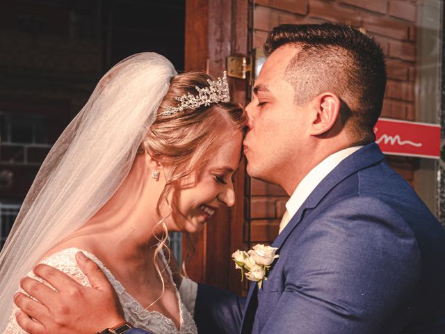 O casamento de Rodrigo e Amanda em Vitória, Espírito Santo 26