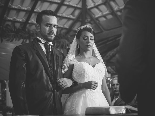 O casamento de Rodrigo e Thayna em Santa Cruz, Rio de Janeiro 34