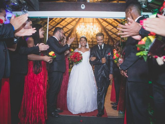 O casamento de Rodrigo e Thayna em Santa Cruz, Rio de Janeiro 37