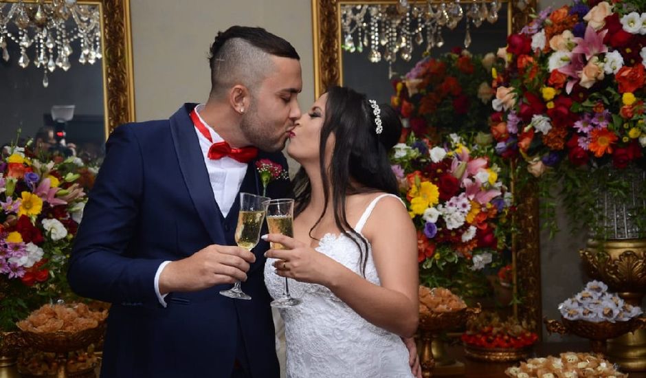 O casamento de FÊNIX MOABIO PEREIRA DA SILVA e MARIA LUIZA NICOLAU em Belo Horizonte, Minas Gerais