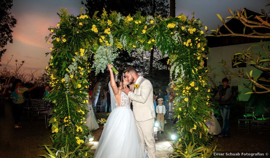 O casamento de Michele e Atos em Alto Caparaó, Minas Gerais