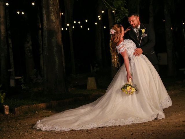 O casamento de Anderson e Jully em Gaspar, Santa Catarina 28