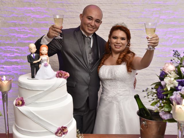 O casamento de Renato e Dayanny em Carapicuíba, São Paulo Estado 5