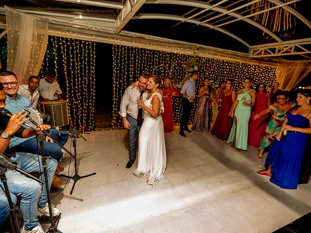 O casamento de Fernando e Amanda em Porto Alegre, Rio Grande do Sul 23