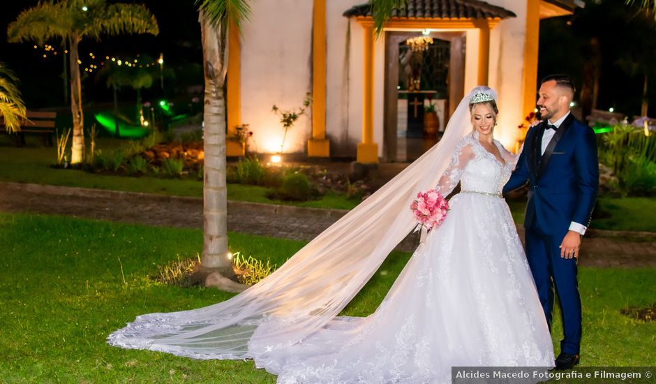 O casamento de Isaacson e Renata em Curitiba, Paraná