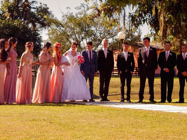 O casamento de Natan e Lilli em Joinville, Santa Catarina 32