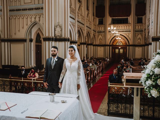 O casamento de Luiz e Mariana em Belo Horizonte, Minas Gerais 32