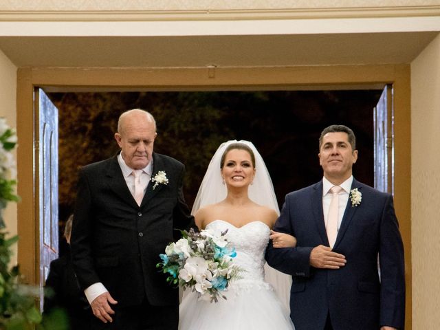 O casamento de Paulo e Fabiana em Novo Hamburgo, Rio Grande do Sul 27