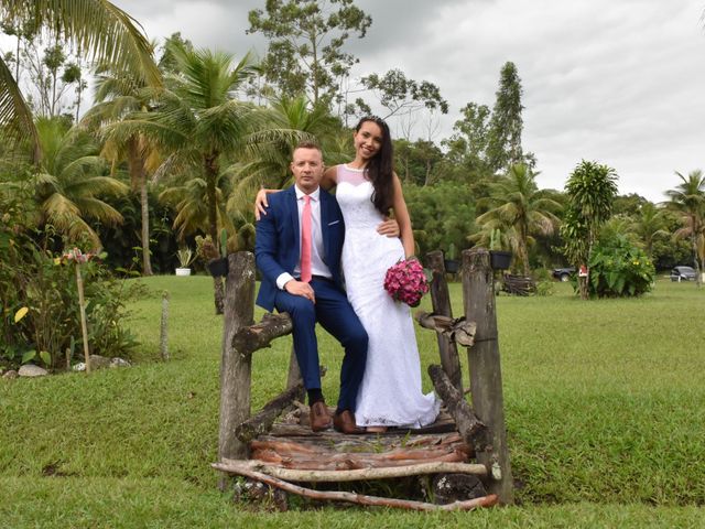 O casamento de Petru e Viviane em Itaguaí, Rio de Janeiro 17