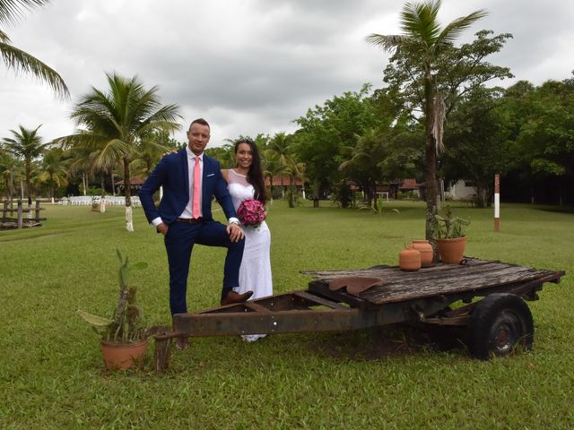 O casamento de Petru e Viviane em Itaguaí, Rio de Janeiro 18