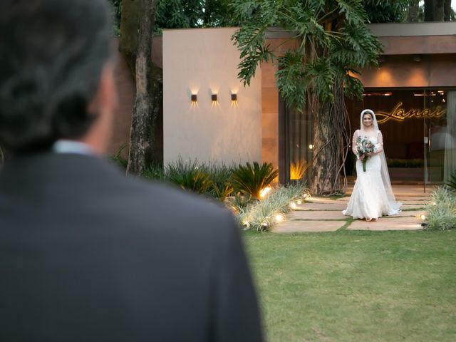 O casamento de Matheus e Romênia em Belo Horizonte, Minas Gerais 39