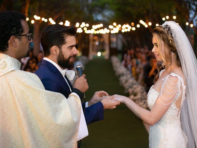 O casamento de Matheus e Romênia em Belo Horizonte, Minas Gerais 56