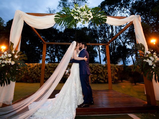 O casamento de Matheus e Romênia em Belo Horizonte, Minas Gerais 63