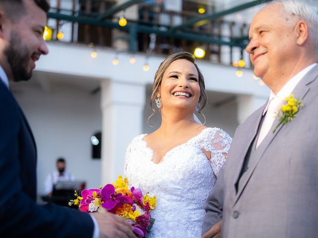 O casamento de Tainá e Lucas em Niterói, Rio de Janeiro 34