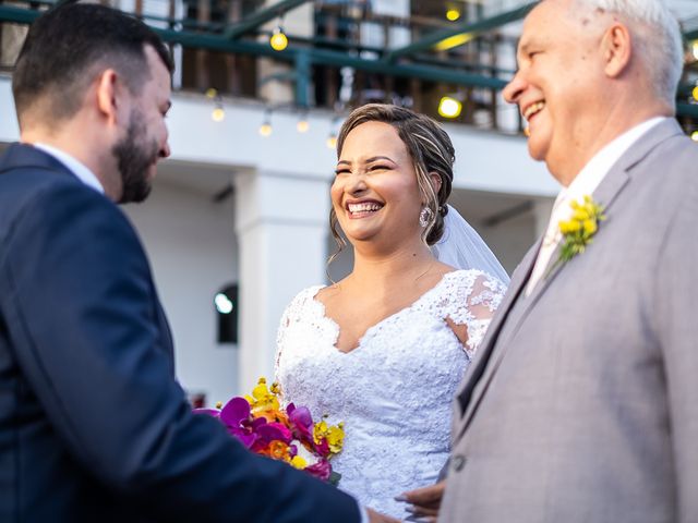 O casamento de Tainá e Lucas em Niterói, Rio de Janeiro 35