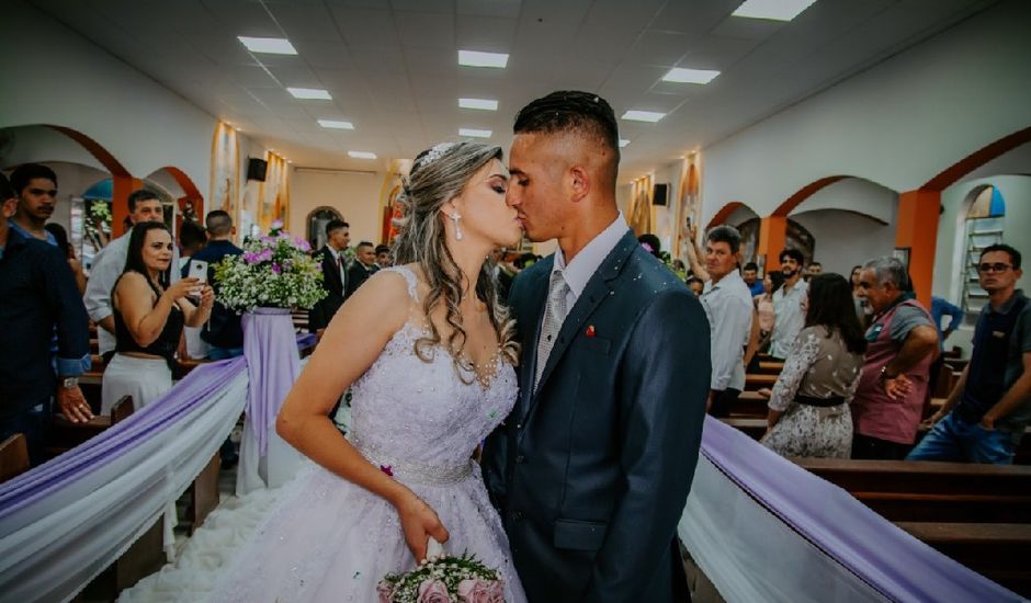 O casamento de Edilson e Camila em Presidente Jânio Quadros, Bahia