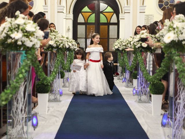 O casamento de Paulo Roberto e Flávia  em Cachoeira Paulista, São Paulo Estado 6