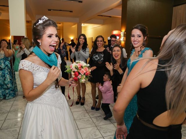O casamento de Leonardo e Pâmella em Caxias do Sul, Rio Grande do Sul 35