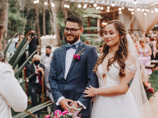 O casamento de Marlon e Caroline em Curitiba, Paraná 67