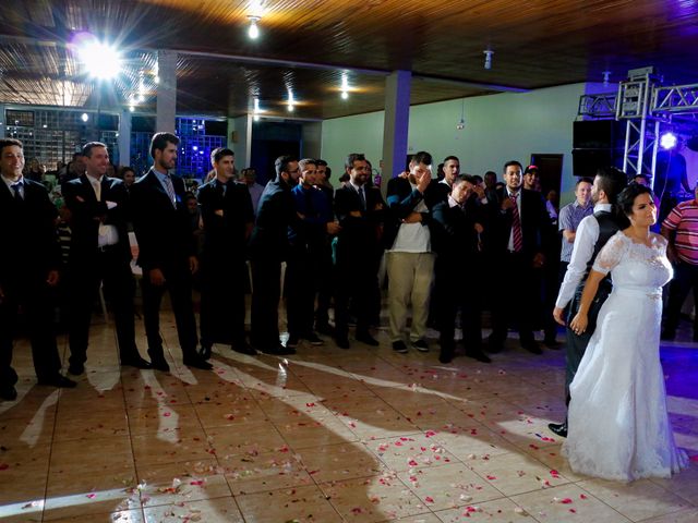 O casamento de Renato e Ariady em Ubiratã, Paraná 41