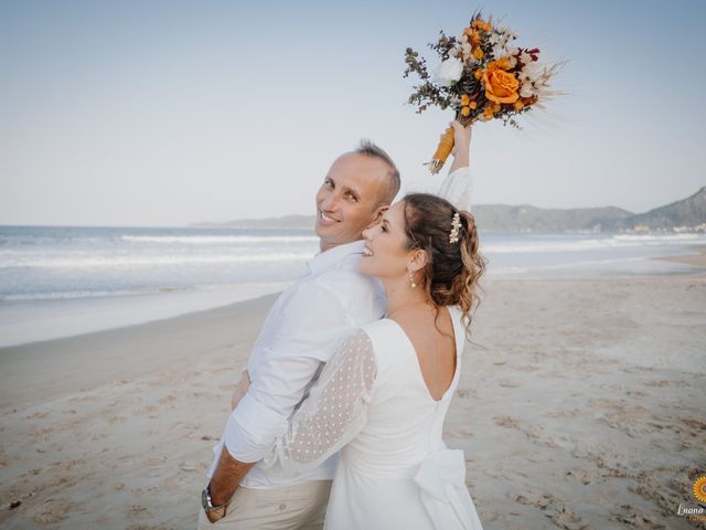 O casamento de Eduardo e Esther em Bombinhas, Santa Catarina 12