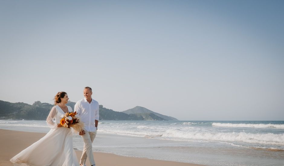 O casamento de Eduardo e Esther em Bombinhas, Santa Catarina