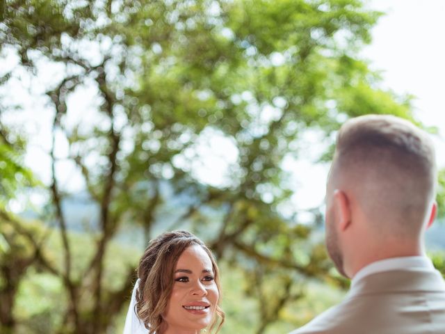 O casamento de Dustin e Tamirys em Alfredo Wagner, Santa Catarina 44