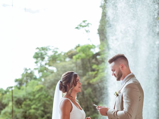 O casamento de Dustin e Tamirys em Alfredo Wagner, Santa Catarina 48