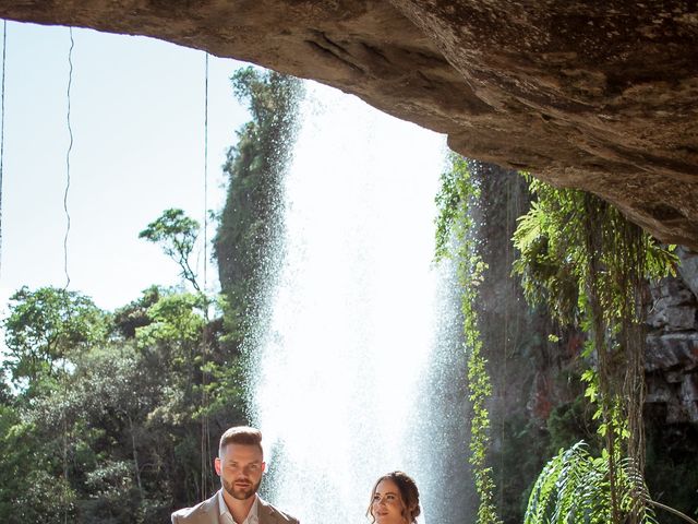 O casamento de Dustin e Tamirys em Alfredo Wagner, Santa Catarina 92