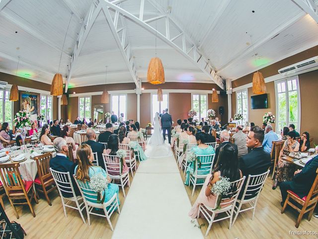 O casamento de Victor  e Carolina  em Florianópolis, Santa Catarina 13