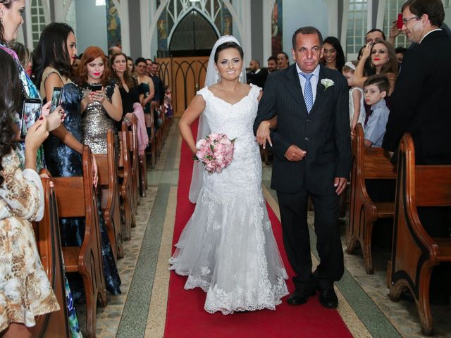 O casamento de Cristiano e Regina em Belo Horizonte, Minas Gerais 32