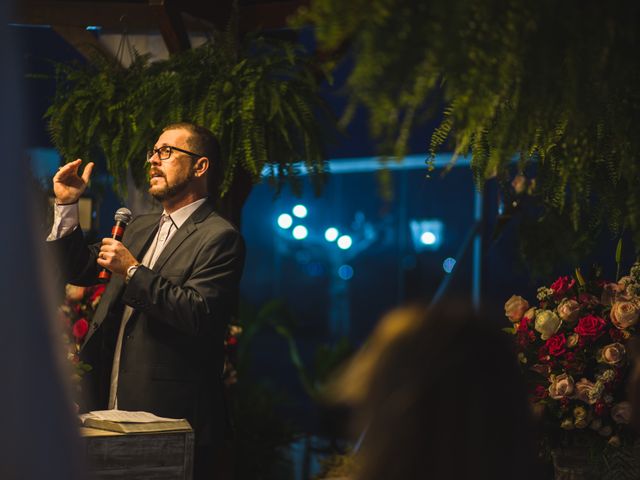 O casamento de Lennon e Iara em Vila Velha, Espírito Santo 36