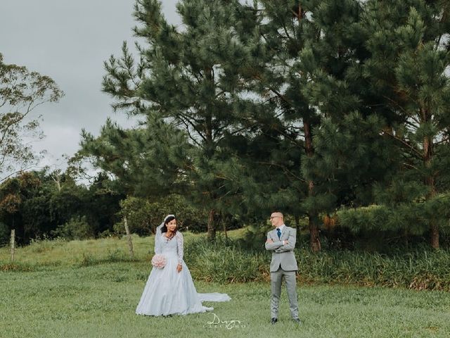 O casamento de Miguel  e Gabriella  em Taiacupeba, São Paulo Estado 12