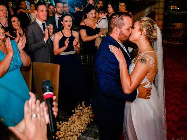 O casamento de Delmer e Amanda em Curitiba, Paraná 6
