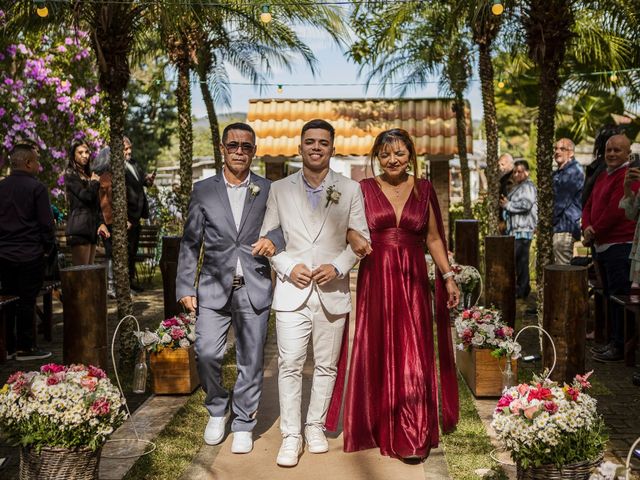 O casamento de Marlom e Natasha em Mairiporã, São Paulo Estado 27
