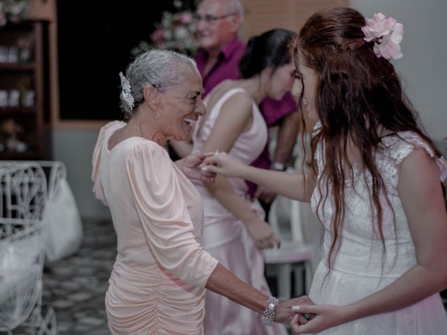 O casamento de Ricardo e Marisa em Além Paraíba, Minas Gerais 169