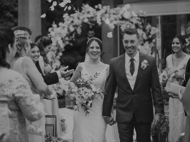 O casamento de Leandro e Karmel em Curitiba, Paraná 12