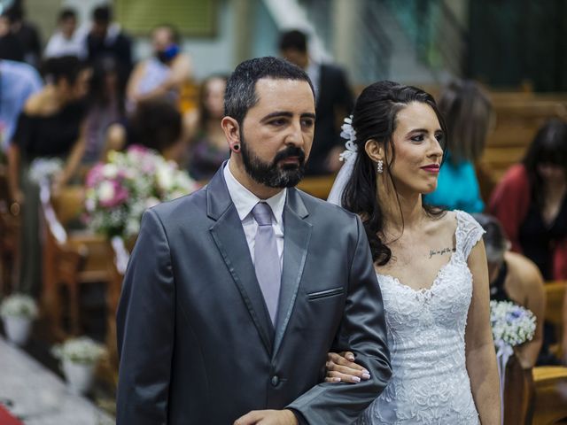 O casamento de Alessandro e Juliana em Cotia, São Paulo Estado 21