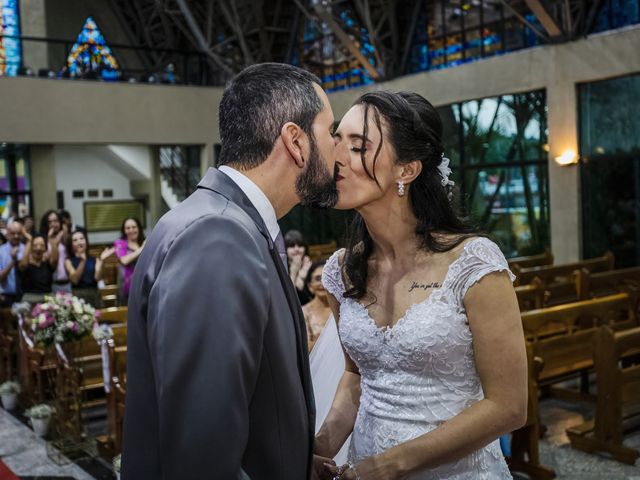 O casamento de Alessandro e Juliana em Cotia, São Paulo Estado 31