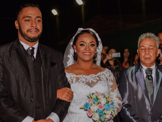 O casamento de Mariane  e Matheus  em Águas Lindas de Goiás, Goiás 6